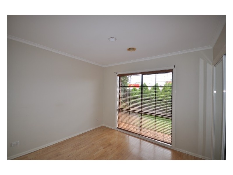 1/16 Vernon Street, South Kingsville VIC 3015