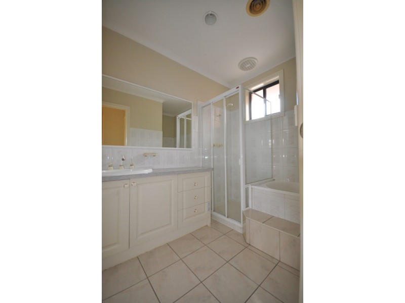 1/16 Vernon Street, South Kingsville VIC 3015