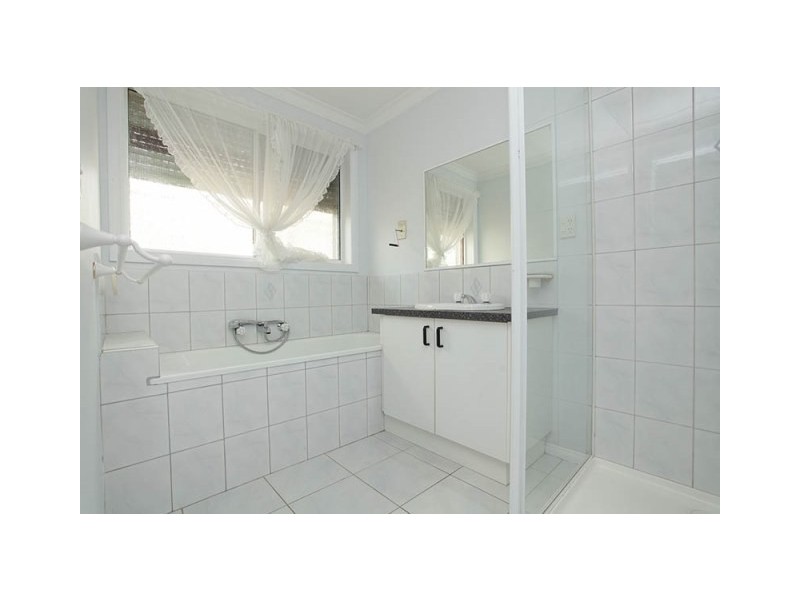 6 Truman Court, Altona Meadows VIC 3028