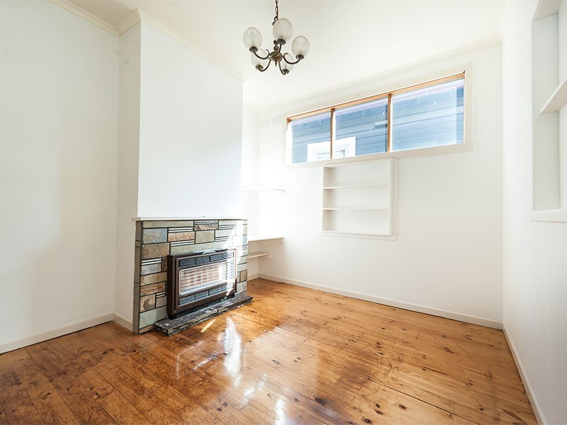 29 Greig Street, Seddon VIC 3011