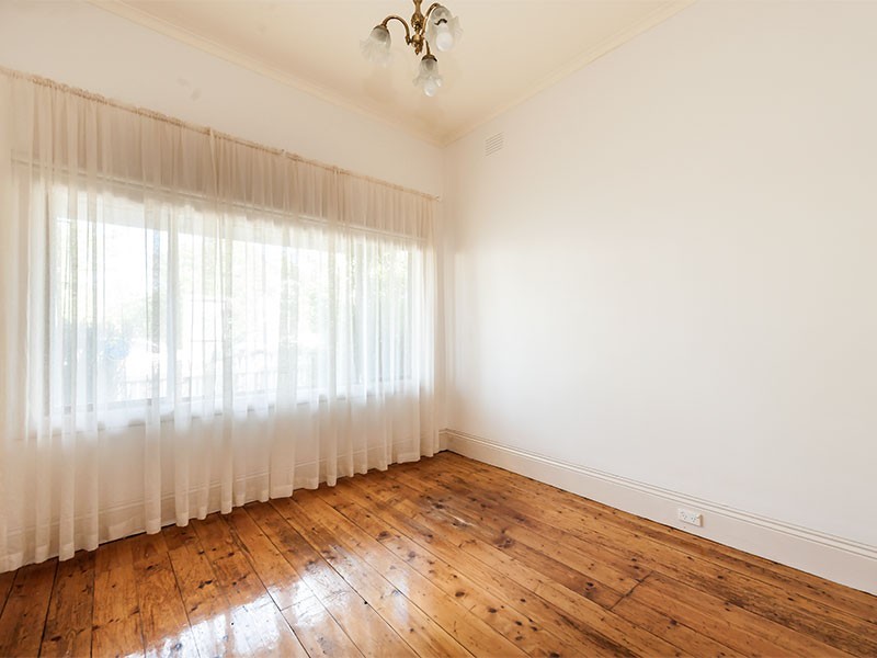 29 Greig Street, Seddon VIC 3011