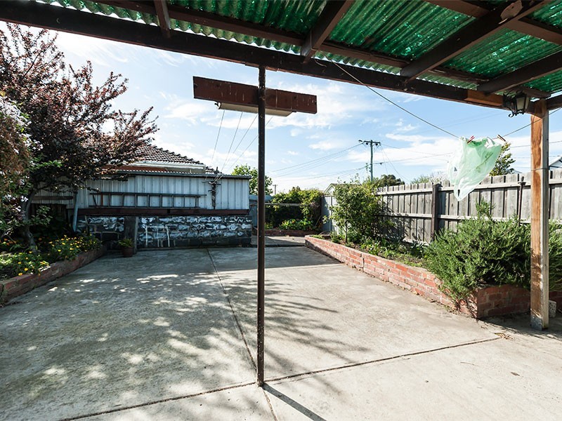 29 Greig Street, Seddon VIC 3011