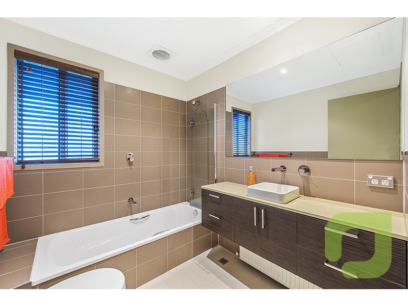 22 Burbidge Drive, Williamstown VIC 3016