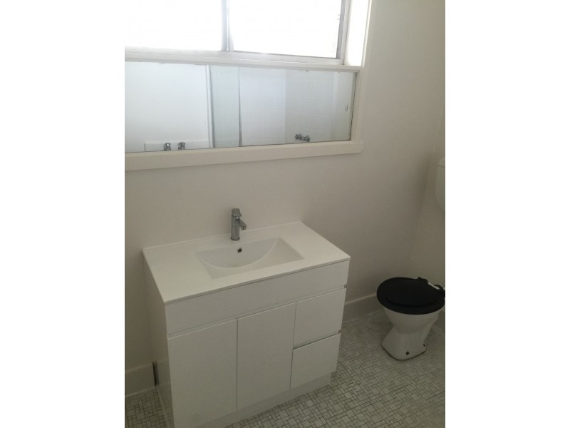 4/16 Coronation Street, Kingsville VIC 3012