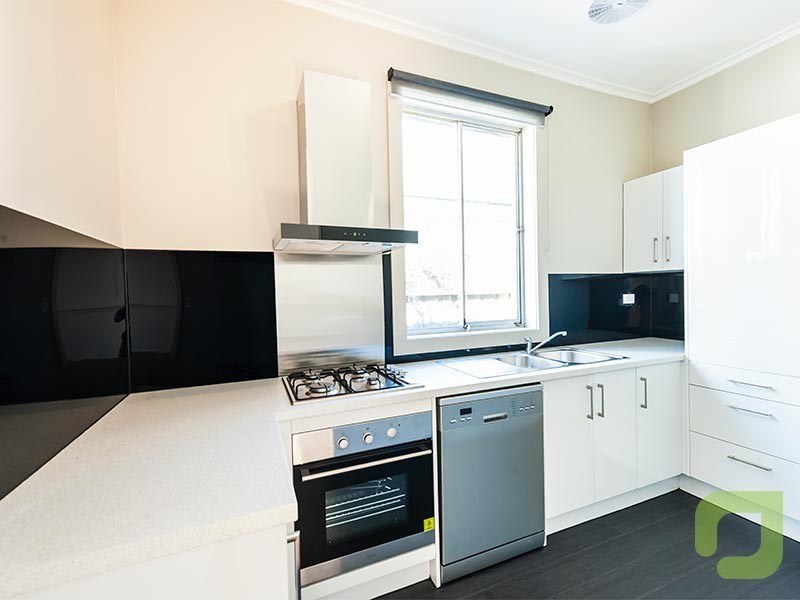 72 Maddox Road, Newport VIC 3015
