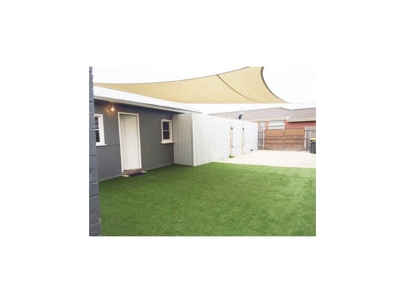 72 Maddox Road, Newport VIC 3015