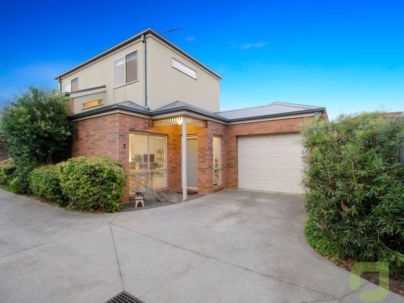 2/21 Basil Street, Newport VIC 3015