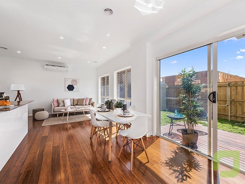 2/31 Fifth Avenue, Altona North VIC 3025