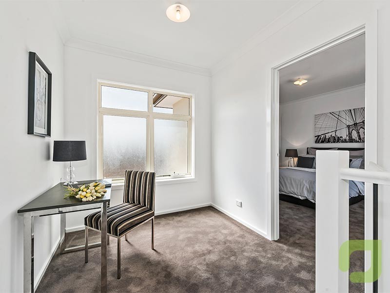 2/31 Fifth Avenue, Altona North VIC 3025