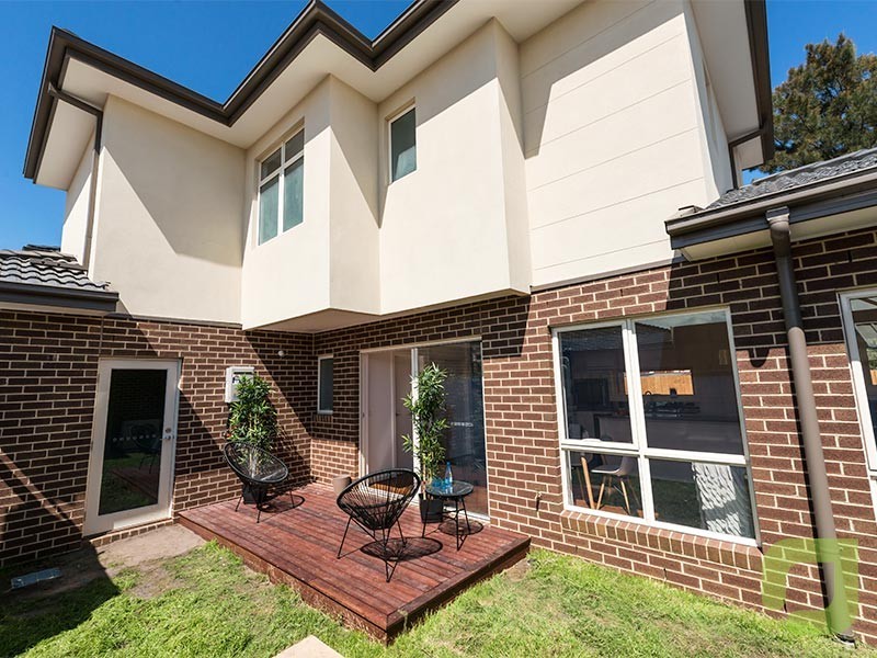 2/31 Fifth Avenue, Altona North VIC 3025