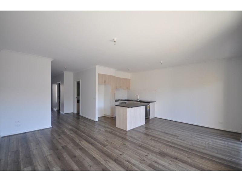 7/19 Positano Way, Lalor VIC 3075