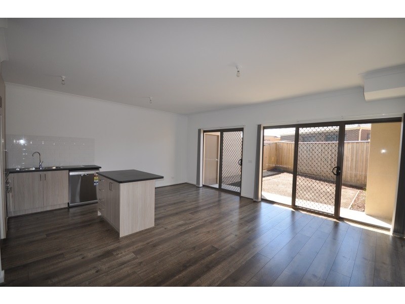 7/19 Positano Way, Lalor VIC 3075