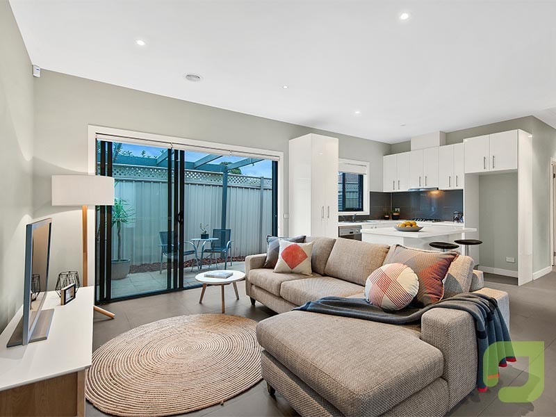 2/37 Wren Street, Altona VIC 3018