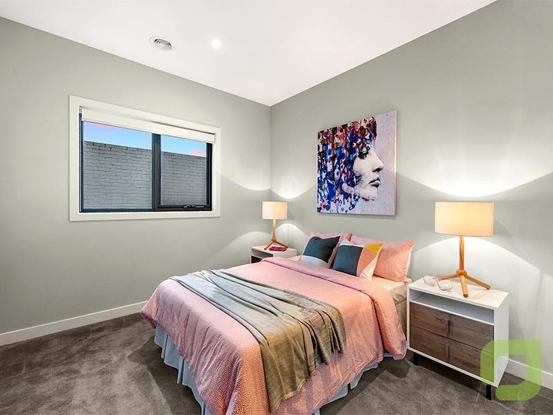 2/37 Wren Street, Altona VIC 3018