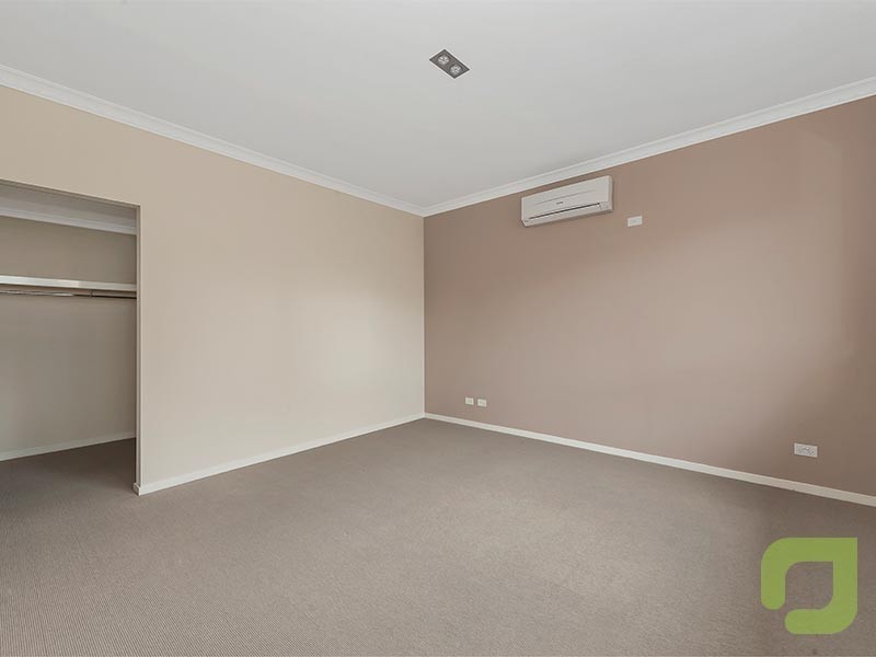 2/152 Hall Street, Spotswood VIC 3015