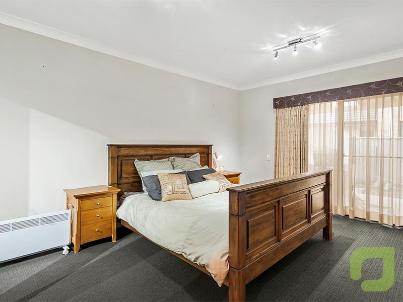 12 Cremorne Street, Sanctuary Lakes VIC 3030