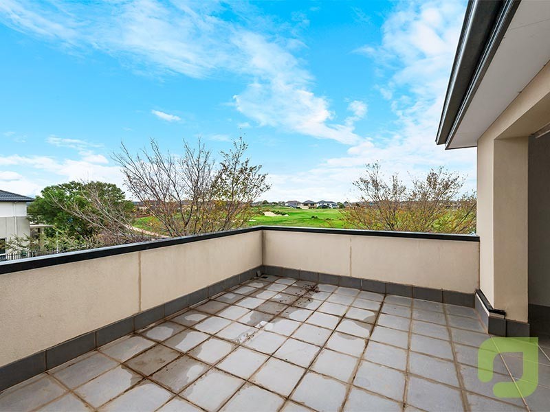 12 Cremorne Street, Sanctuary Lakes VIC 3030