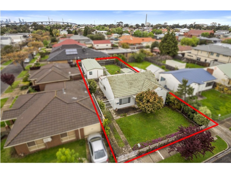 32 Hick Street, Spotswood VIC 3015