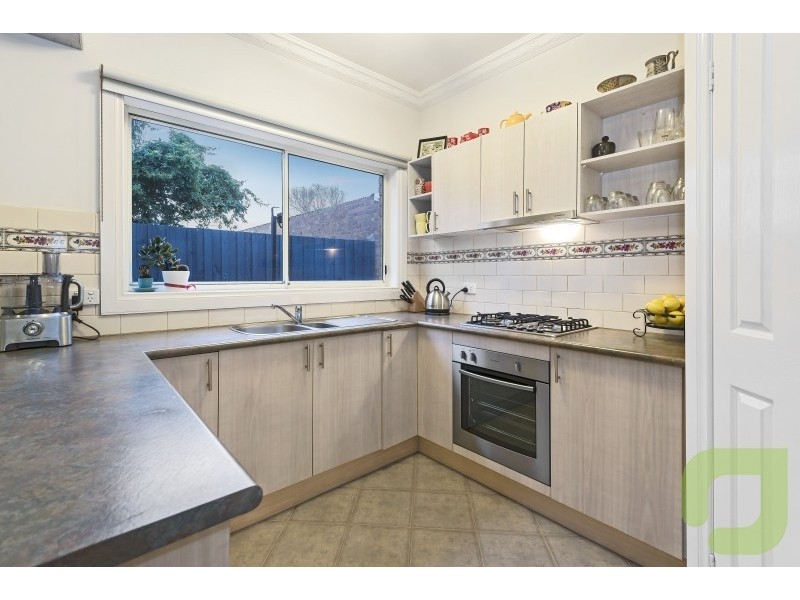 2/60 David Street, Altona VIC 3018