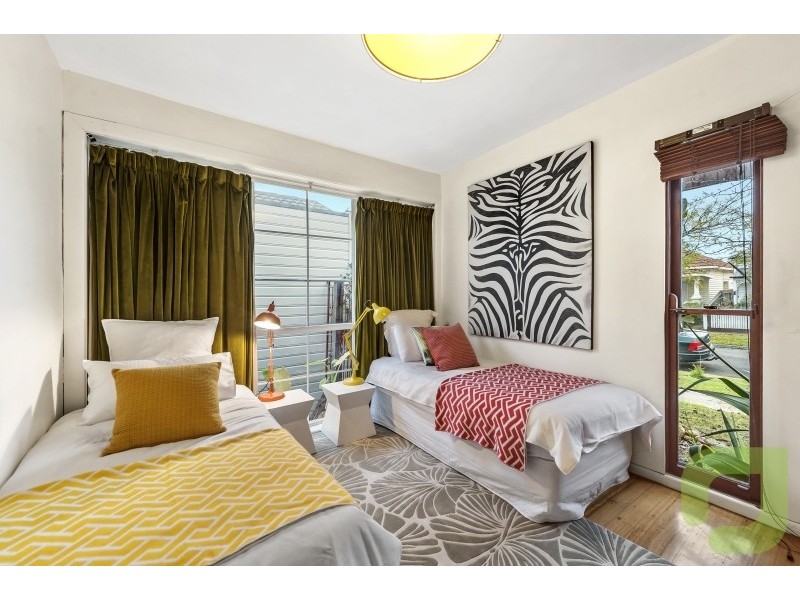 8 Robb Street, Spotswood VIC 3015