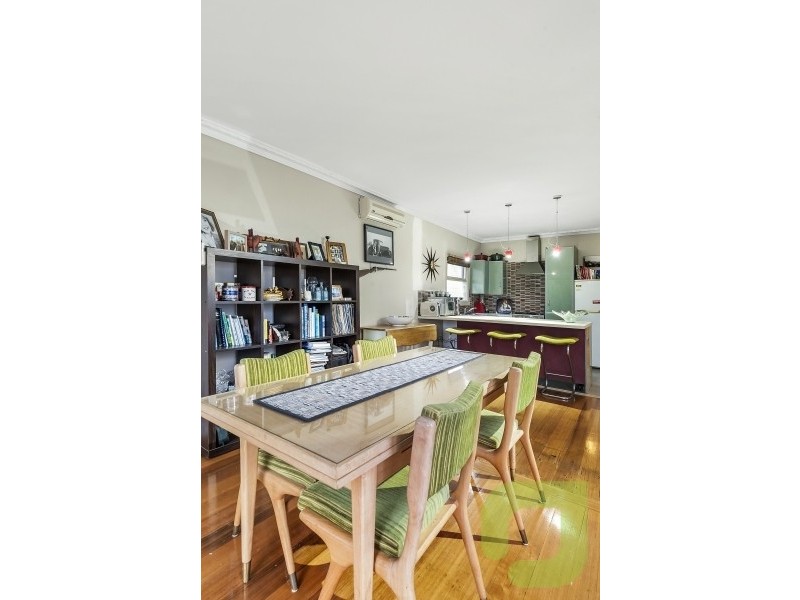 8 Robb Street, Spotswood VIC 3015