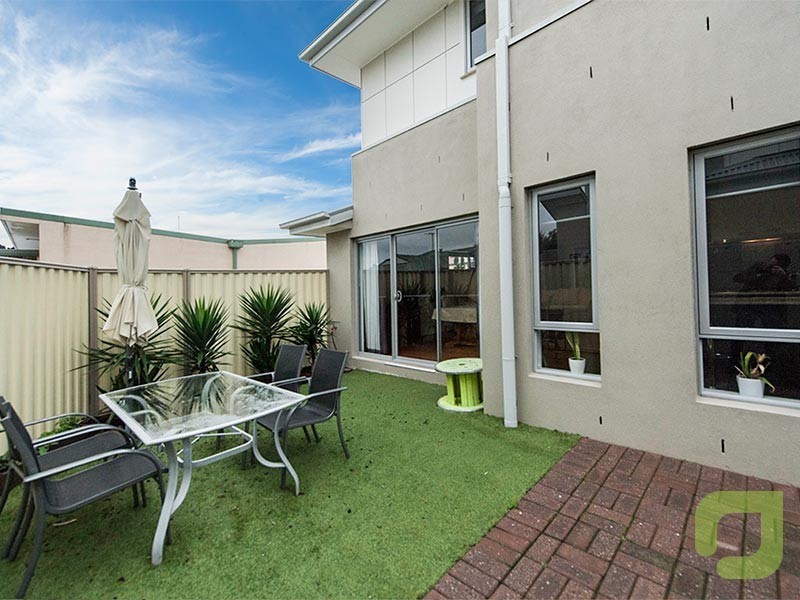 1/14 Saltley Street, South Kingsville VIC 3015