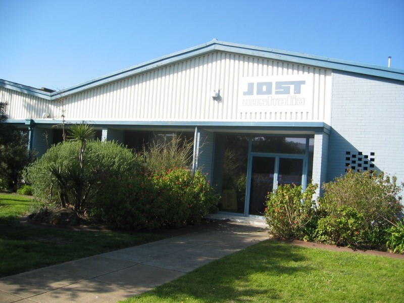 7 Slough Road, Altona VIC 3018