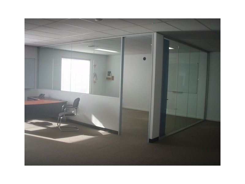 21 Slough Rd, Altona VIC 3018