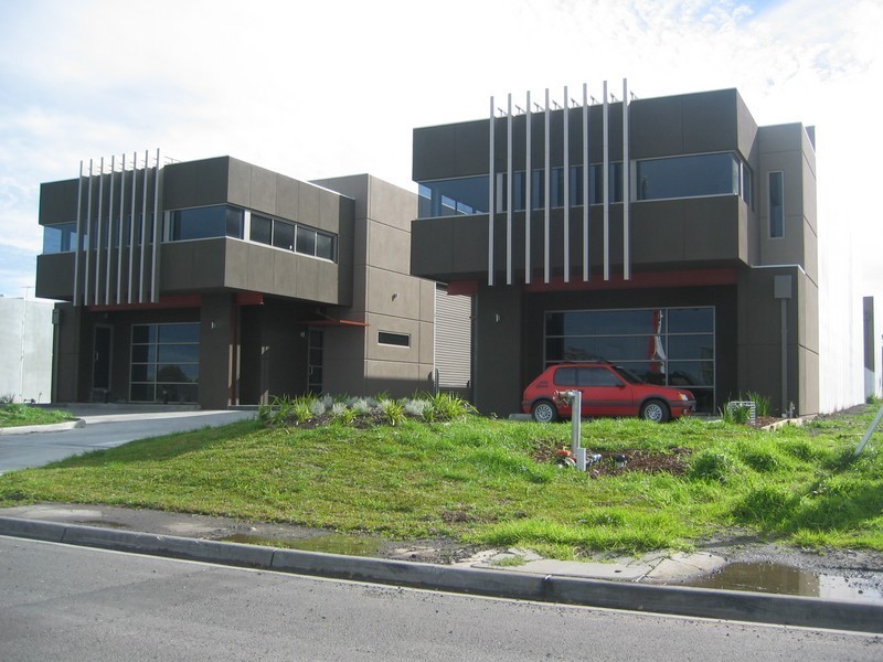 2/14 Akuna Drive, Williamstown VIC 3016