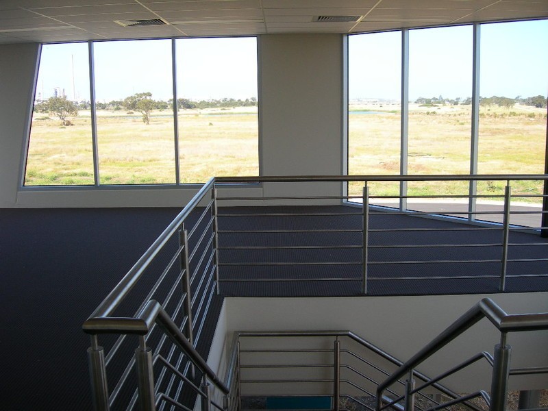 32 Drake Blvd, Altona North VIC 3025