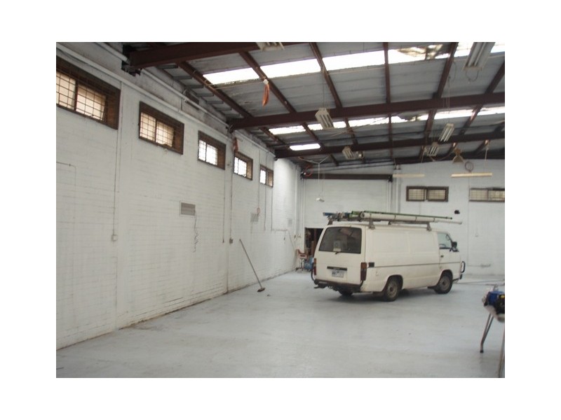 2/25 McArthers Rd, Altona North VIC 3025