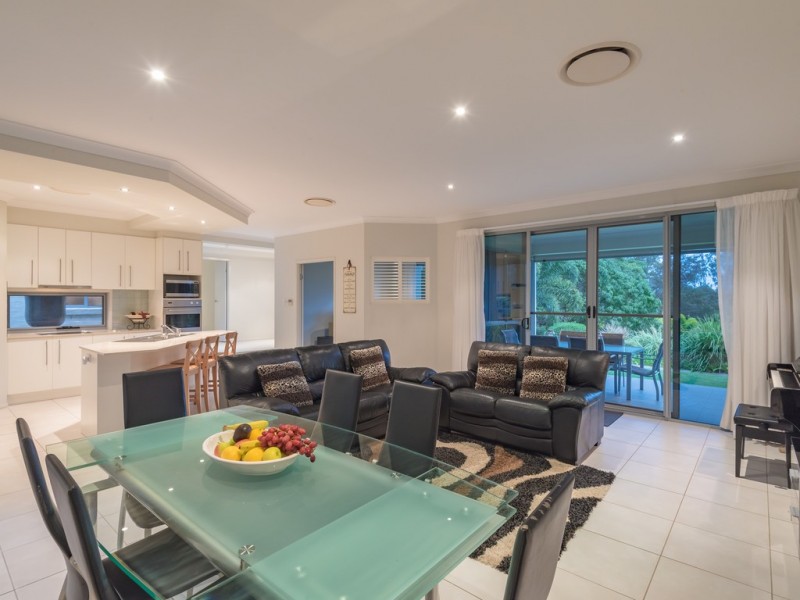 15 Dierdre Drive, Eumundi QLD 4562