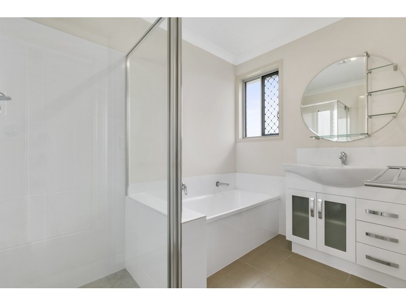 5 Luttons Court, Cooroy QLD 4563