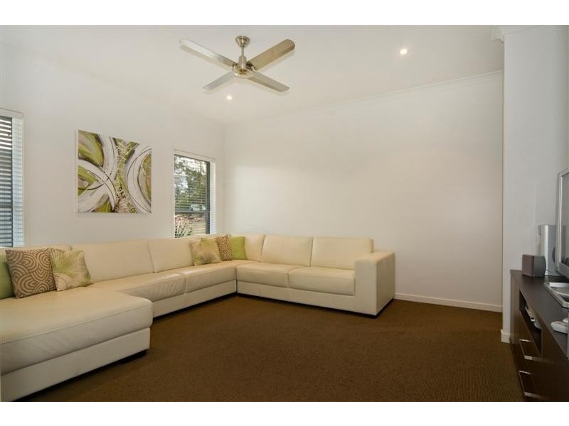 7 Crab Apple Court, Cooroy QLD 4563