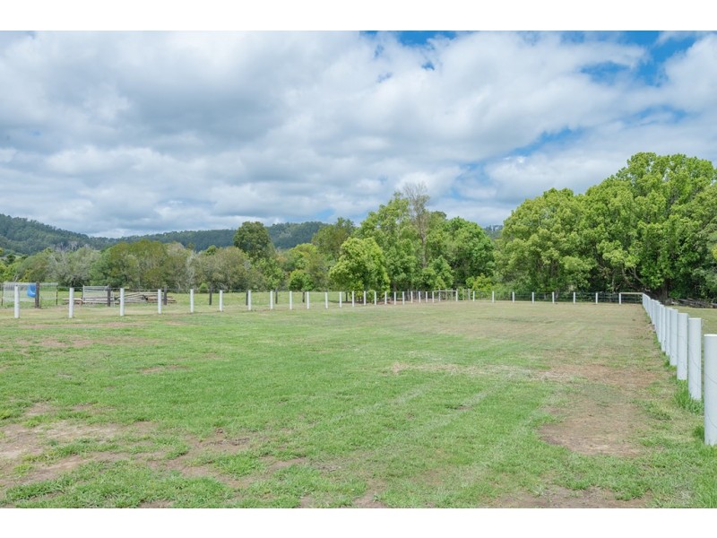 107 Skyring Creek Road, Federal QLD 4568