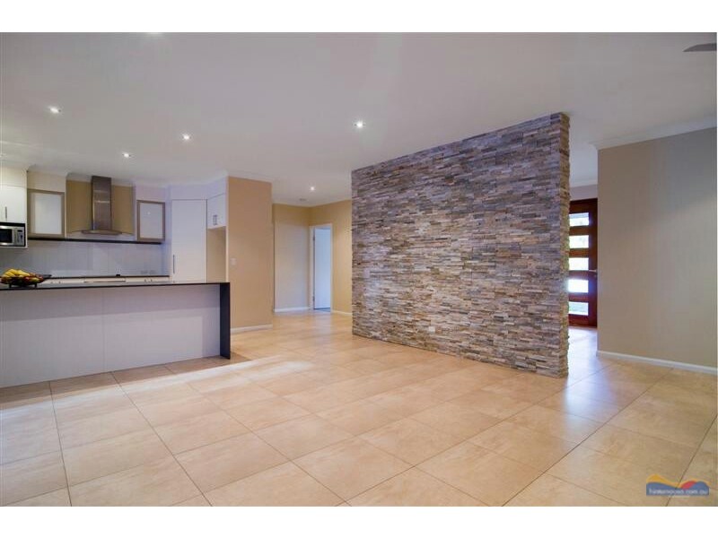 80 Stratford Park Drive, Pomona QLD 4568