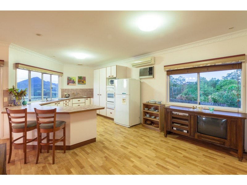 6 Barlee Street, Eumundi QLD 4562