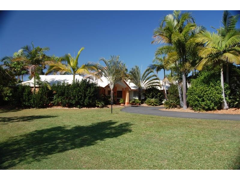 9 Wilkes Court, Tinbeerwah QLD 4563