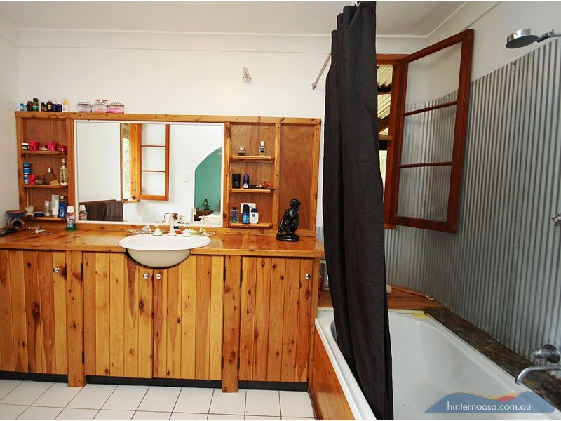 165 Dath Henderson RD, Tinbeerwah QLD 4563