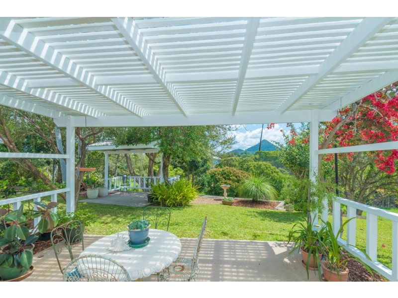 8 Mindi Road, Doonan QLD 4562