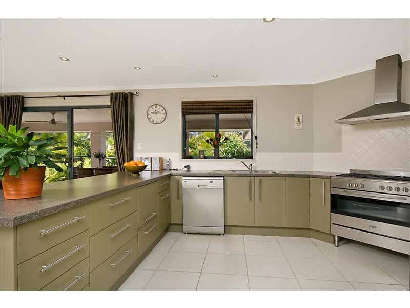 4 Bunya Lane, Cooroy QLD 4563