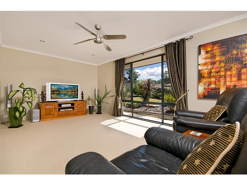 4 Bunya Lane, Cooroy QLD 4563