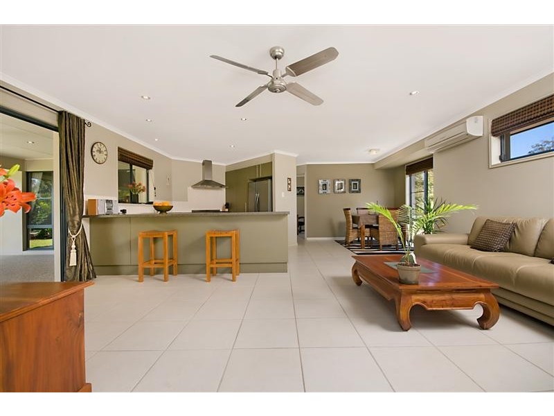 4 Bunya Lane, Cooroy QLD 4563