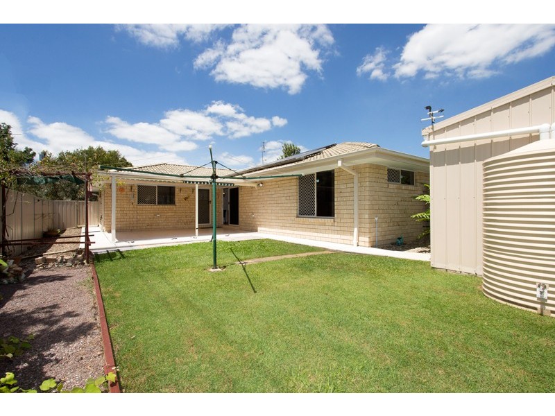 27 Oak Street, Cooroy QLD 4563