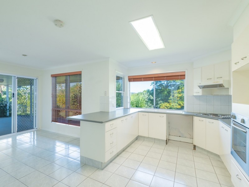 10 Barina Close, Pomona QLD 4568