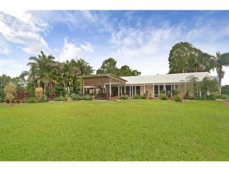 6 Pine Tree Drive West, Cooroy QLD 4563