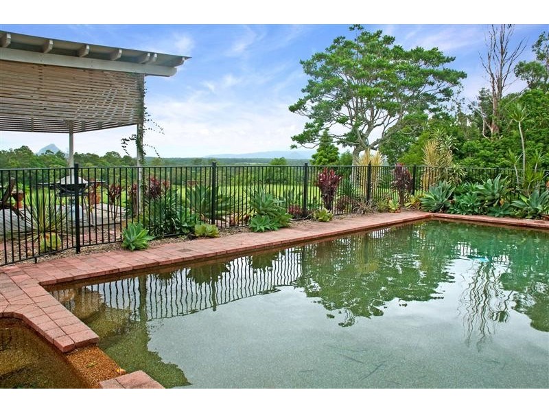 6 Pine Tree Drive West, Cooroy QLD 4563