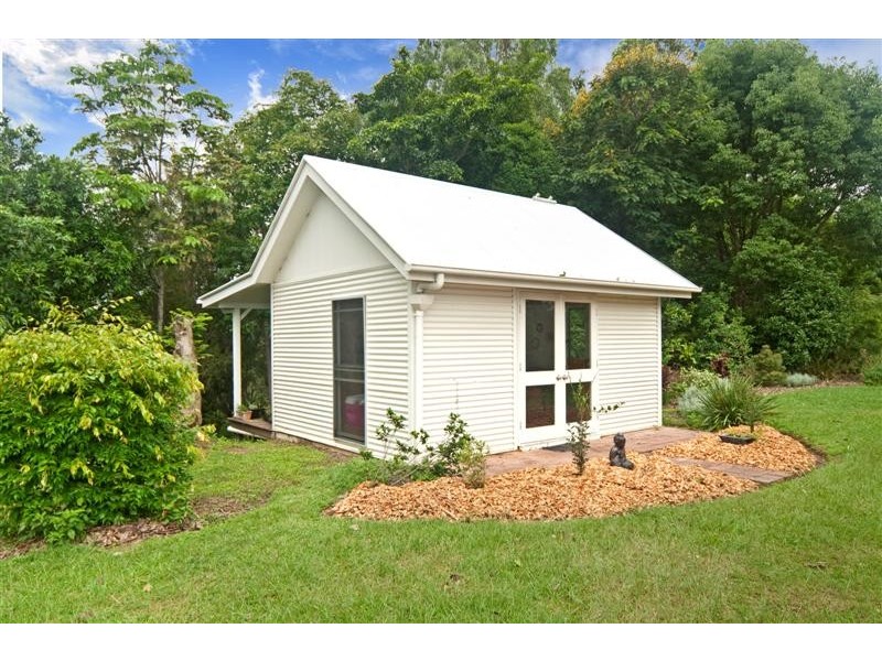 6 Pine Tree Drive West, Cooroy QLD 4563