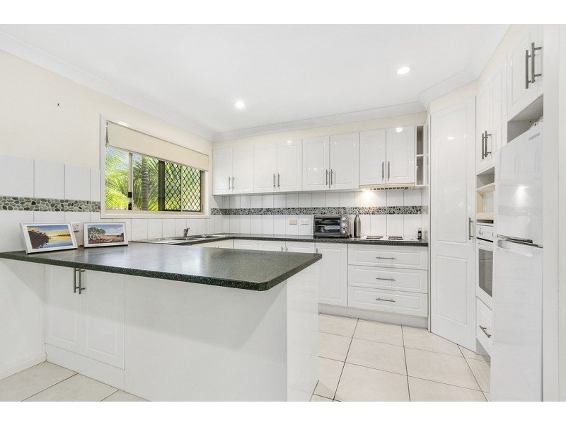 590 Sunrise Road, Tinbeerwah QLD 4563