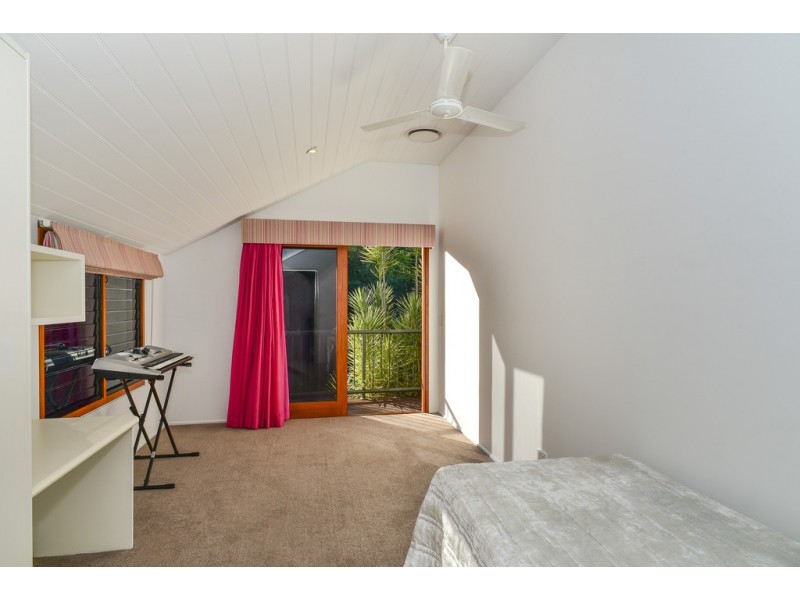 2 Smiths Road, Tinbeerwah QLD 4563